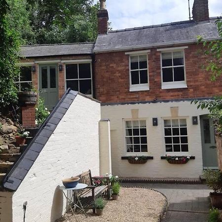Beautiful Georgian Cottage Within A Private Walled Garden オークハム エクステリア 写真